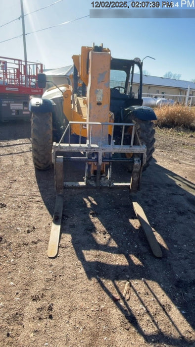 2019 JCB 506-36 Canopy, 74 HP, Foam Filled Tires, STD Worklight, Beacon, Aux Hydraulics, Lifting Eye, Back up Alarm 48" Carriage/48" Forks
