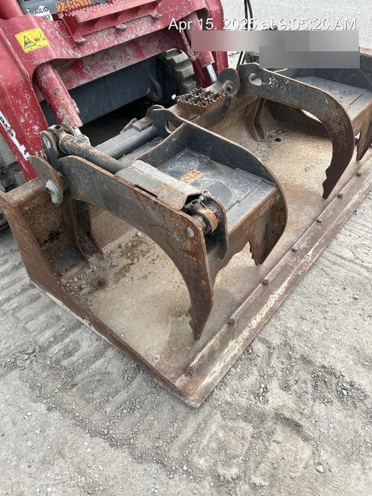 2019 PALADIN 76" Scrap Grapple Bucket - Paladin