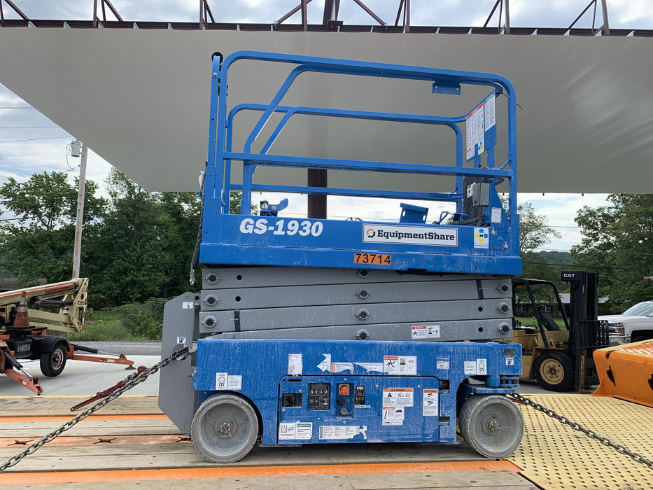 2020 Genie GS-1930 Fixed rails with chain entry gate - Pre A92.20