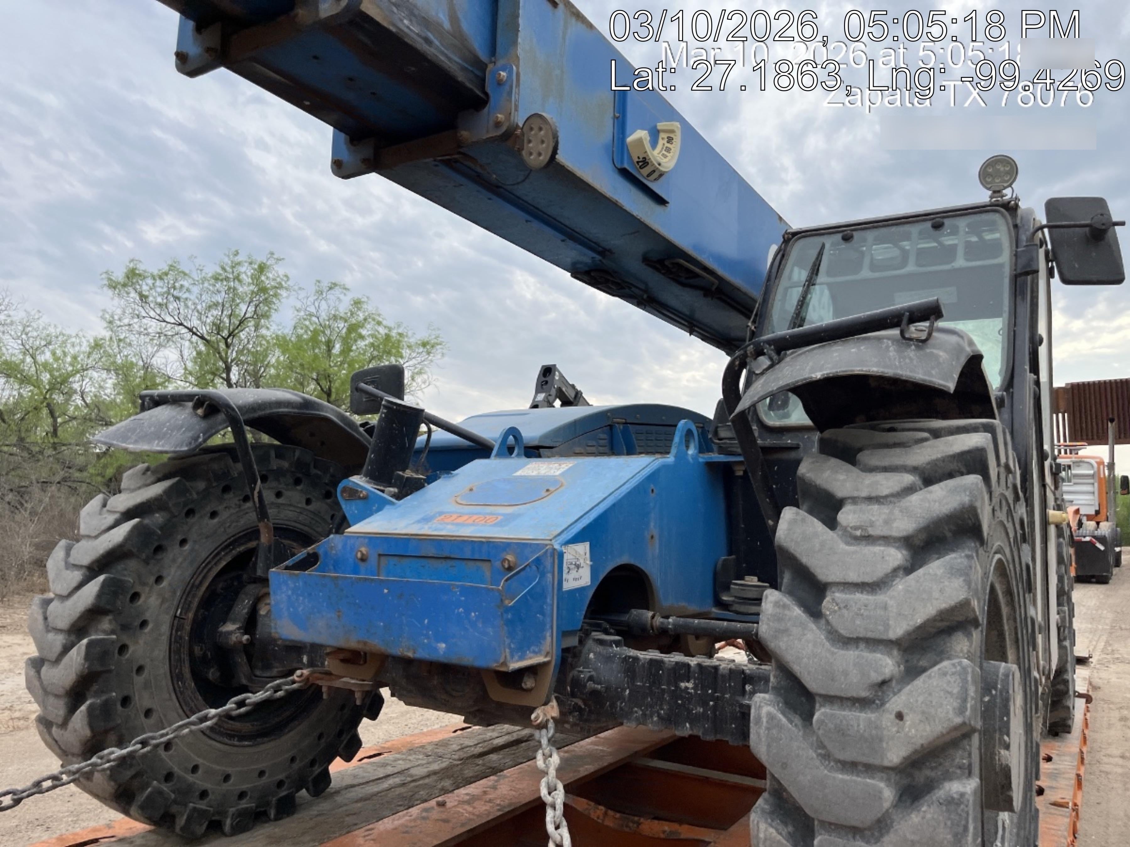 2019 Genie GTH-844 Genie GTH-844 w/Enclosed Cab w/HVAC, Work Lights, Solid Tires, Beacon, 60" Carriage and Forks