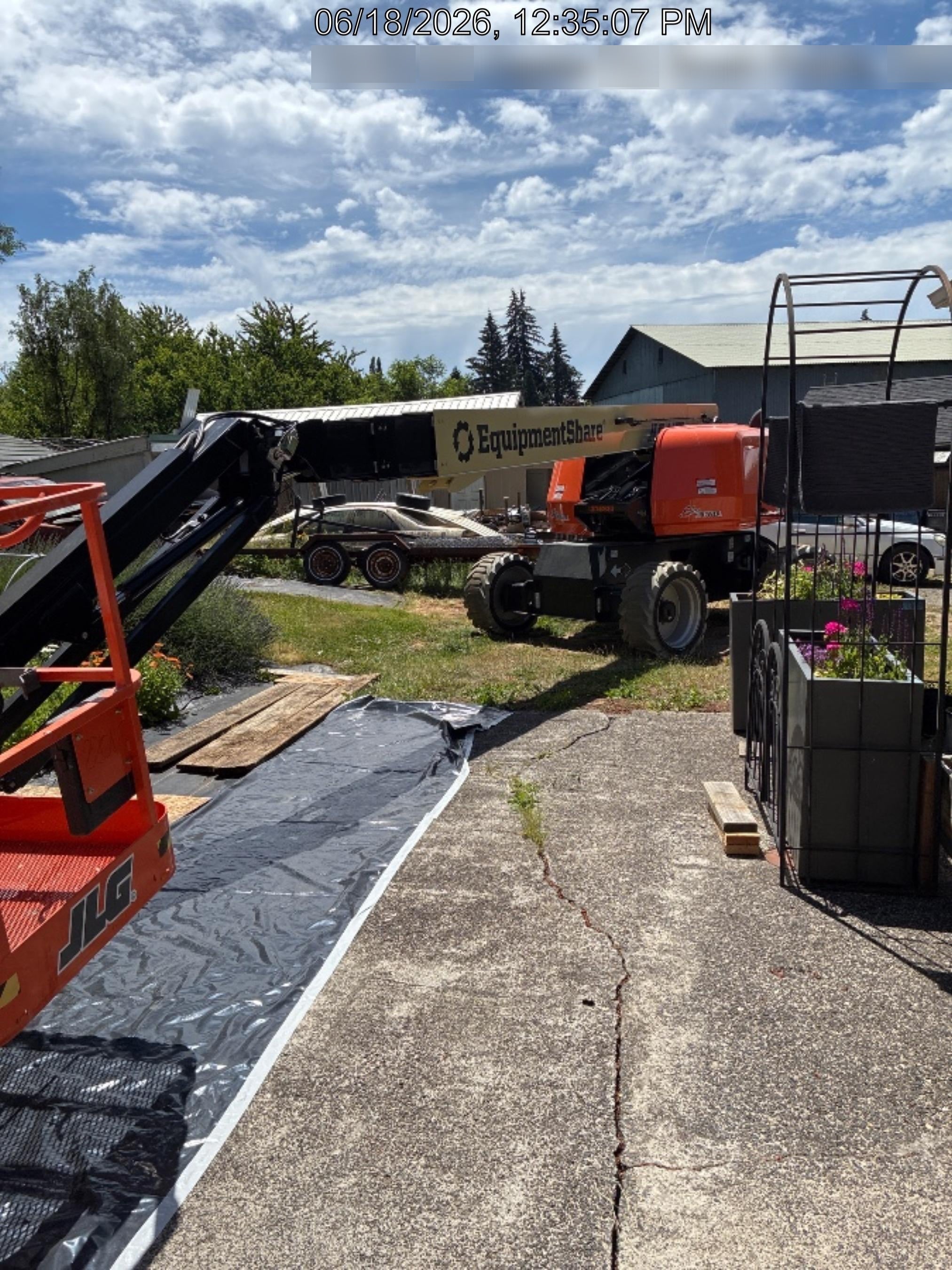 2025 JLG 660SJ