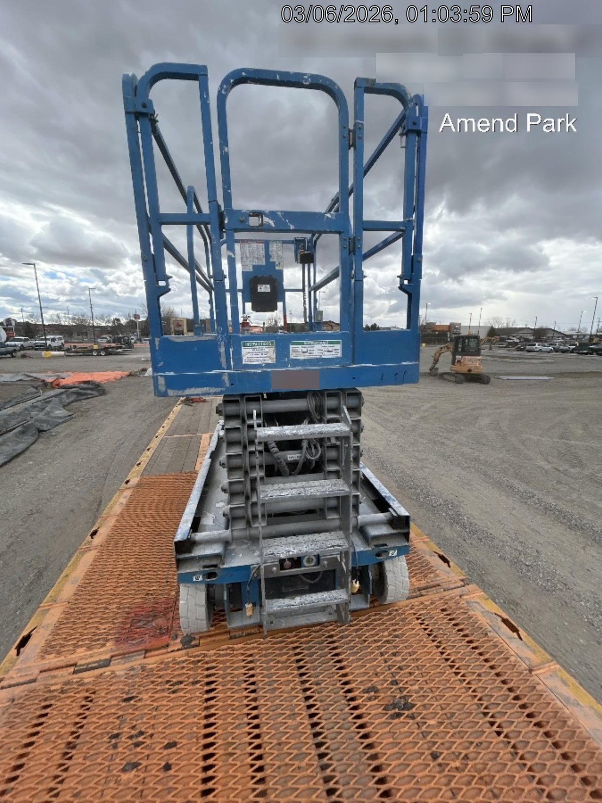 2019 Genie GS-4047 Folding rails with half height swing gate, 800W Inverter