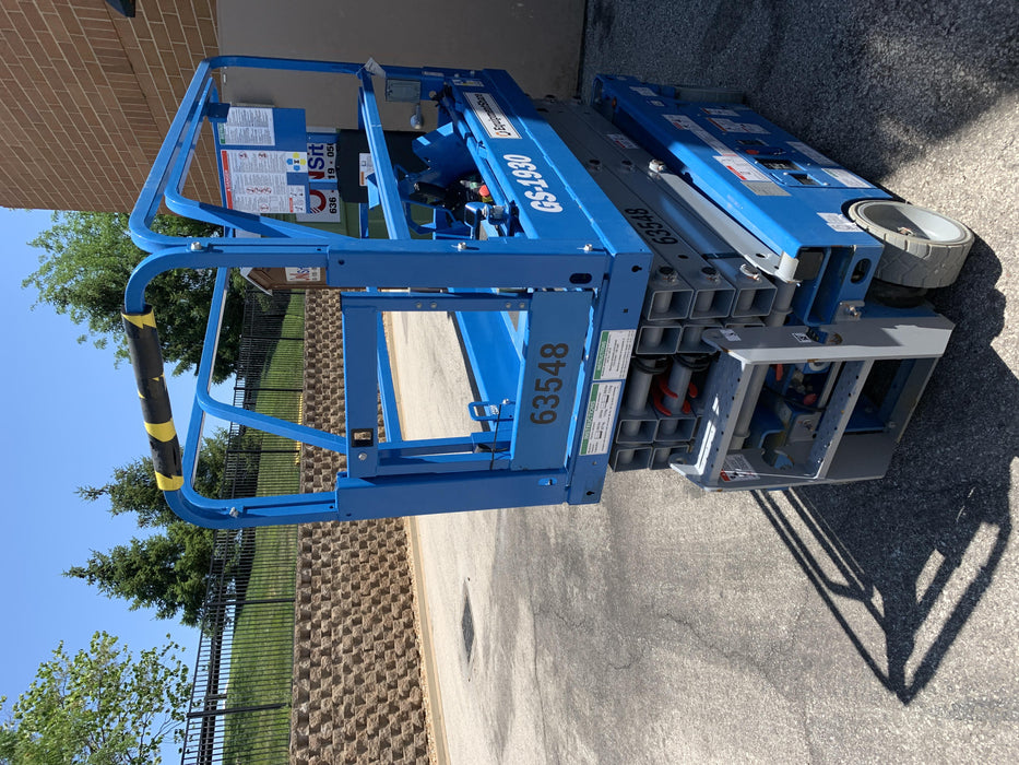 2020 Genie GS-1930 Solid Non Marking Tires, Beacon, Folding rails with half height swing gate