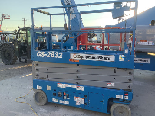 2020 Genie GS-2632 Solid NM Tires, Folding Rails with Half-Height Swing Gate, Beacon, 800W Invertor