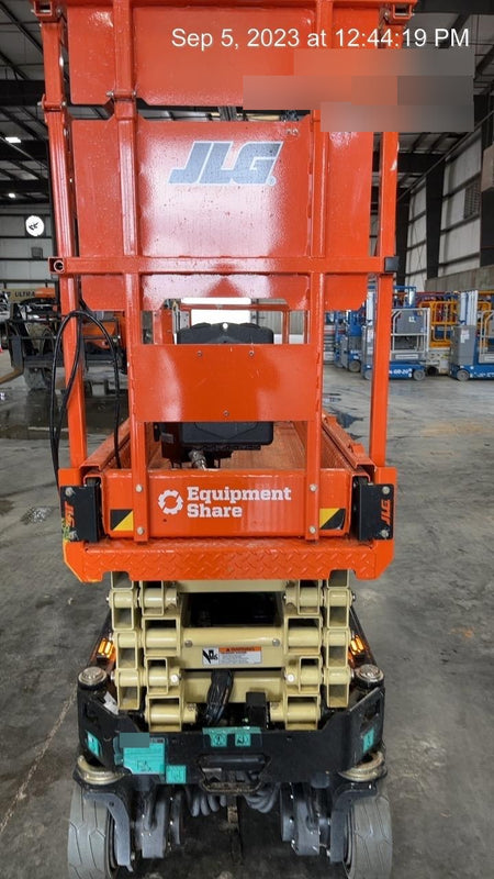 2022 JLG ES1932