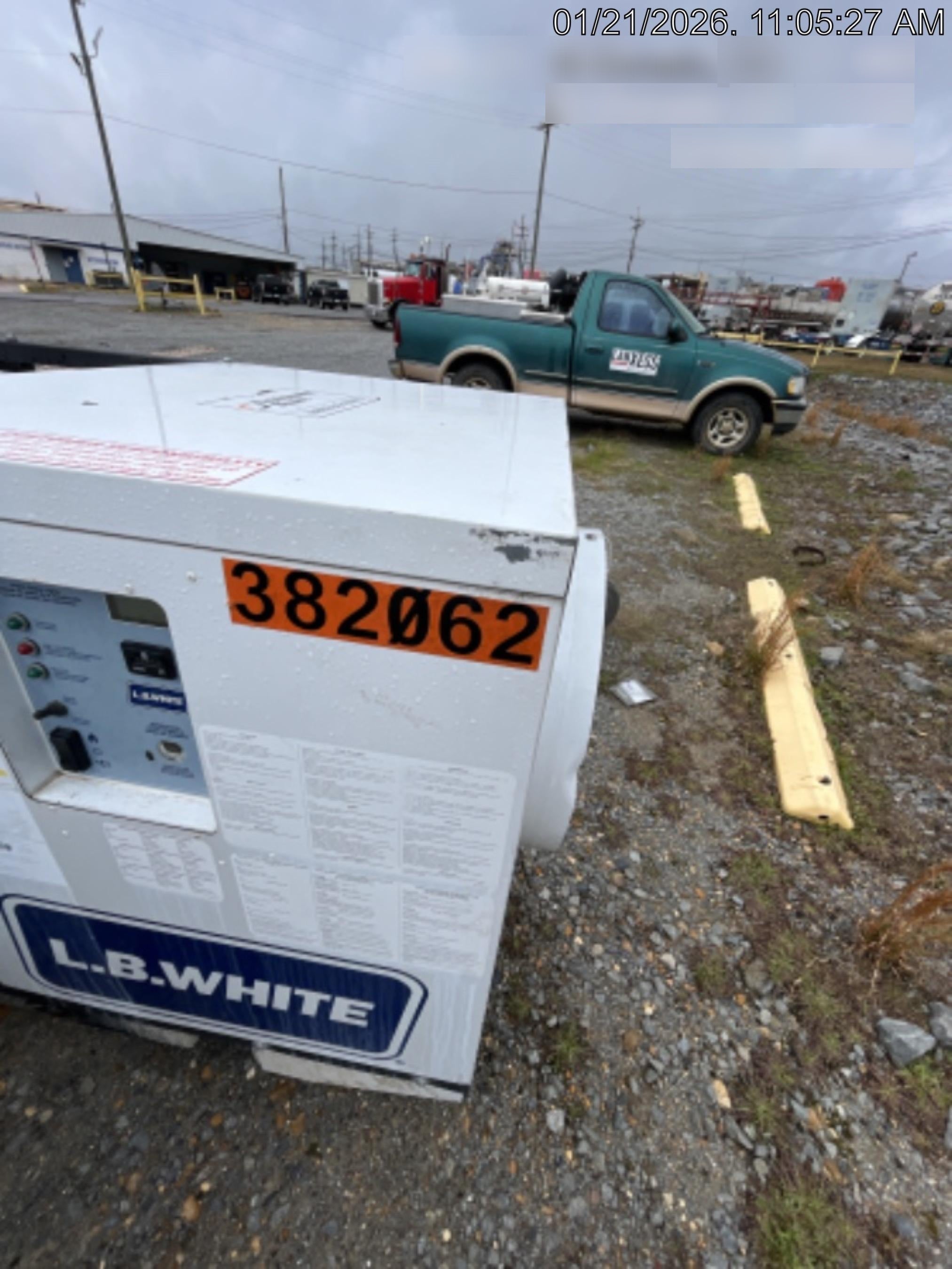 2024 LB WHITE Foreman 500 Oil