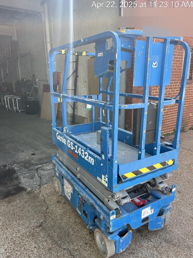 2023 GENIE GS-1432