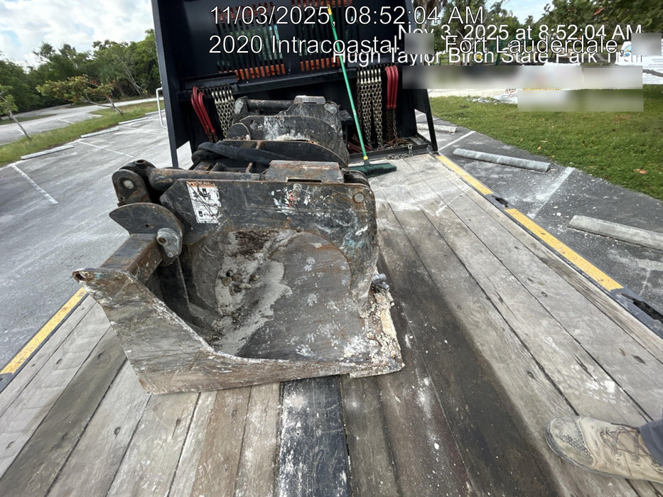 2020 PALADIN 72" Scrap Grapple Bucket - Paladin