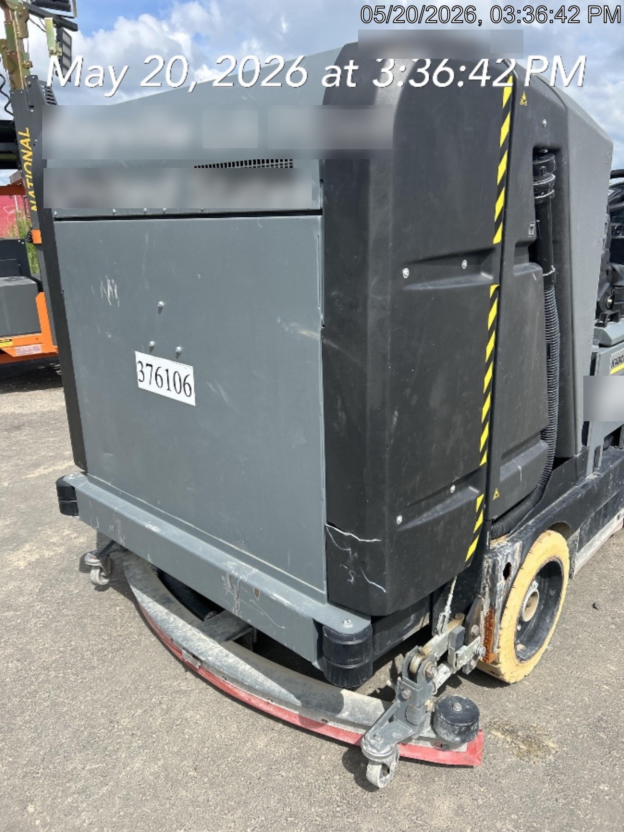 2024 KARCHER B 300 R