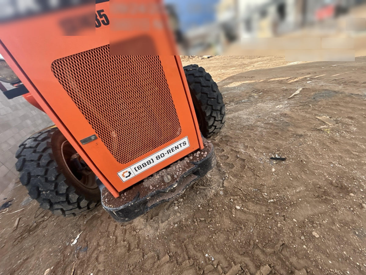 2021 JLG 6036