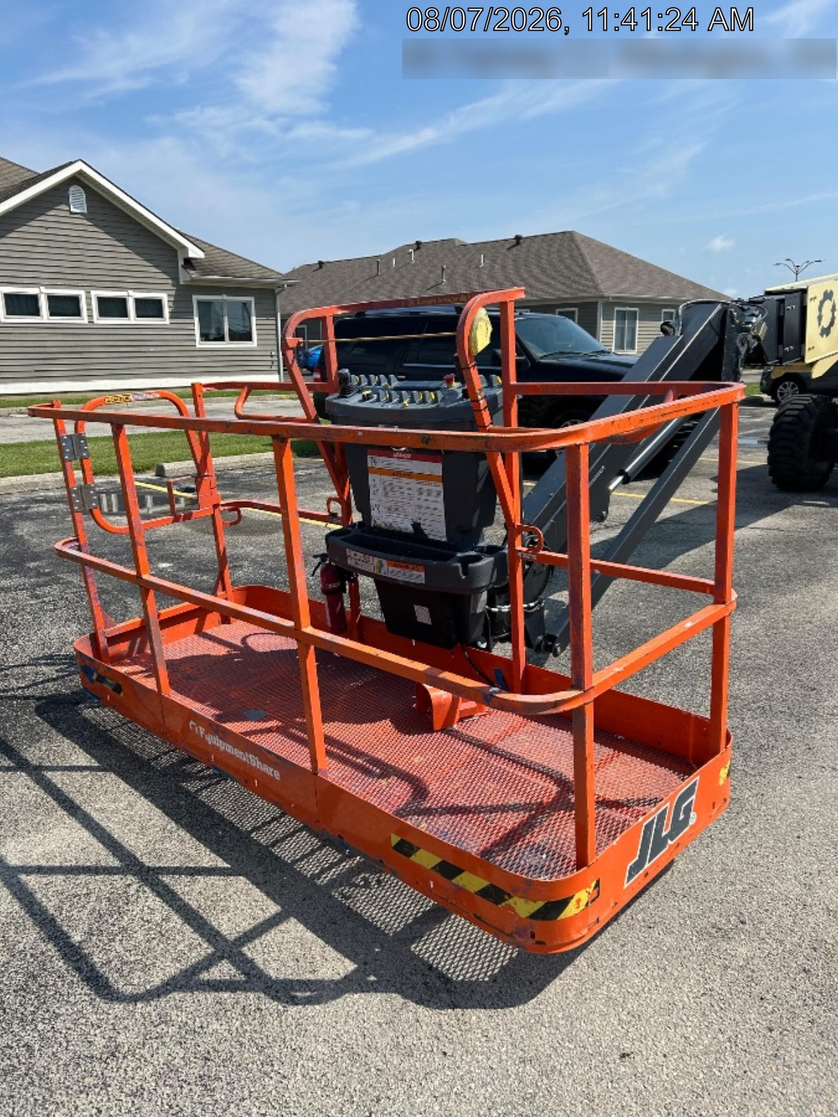 2025 JLG 660SJ