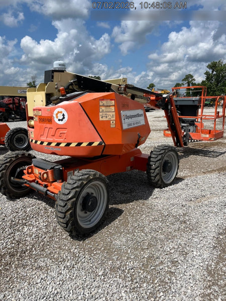 2022 JLG 340AJ