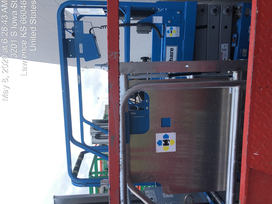 2019 Genie GS-1930 Fixed rails with chain Entry