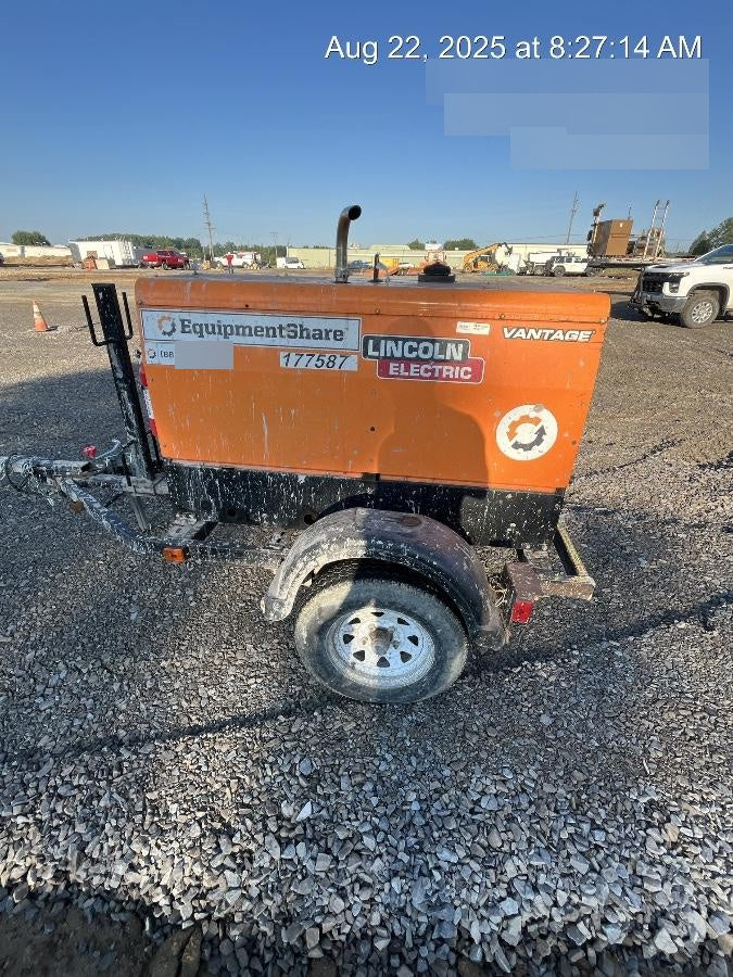 2021 Lincoln Electric Vantage 322 Vantage 322 Ready Pak 3 w/ Decals, ORANGE (includes trailer, cable rack, fender light kit) NO Telematics