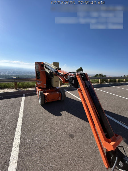 2019 JLG E300AJP