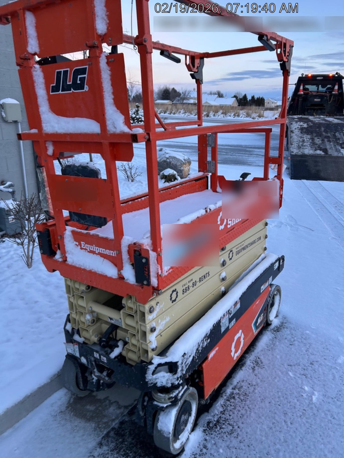 2022 JLG ES1932