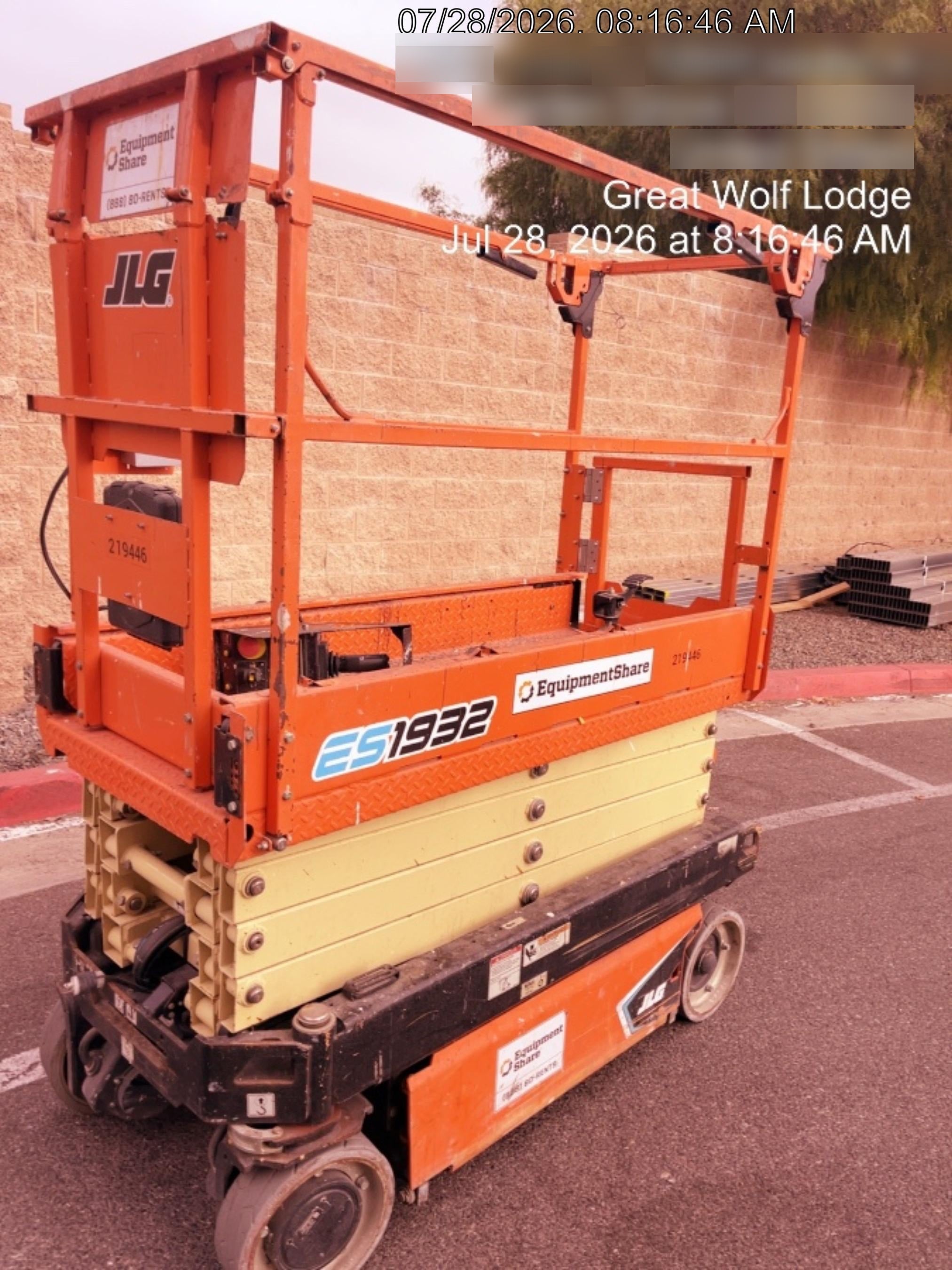 2022 JLG ES1932