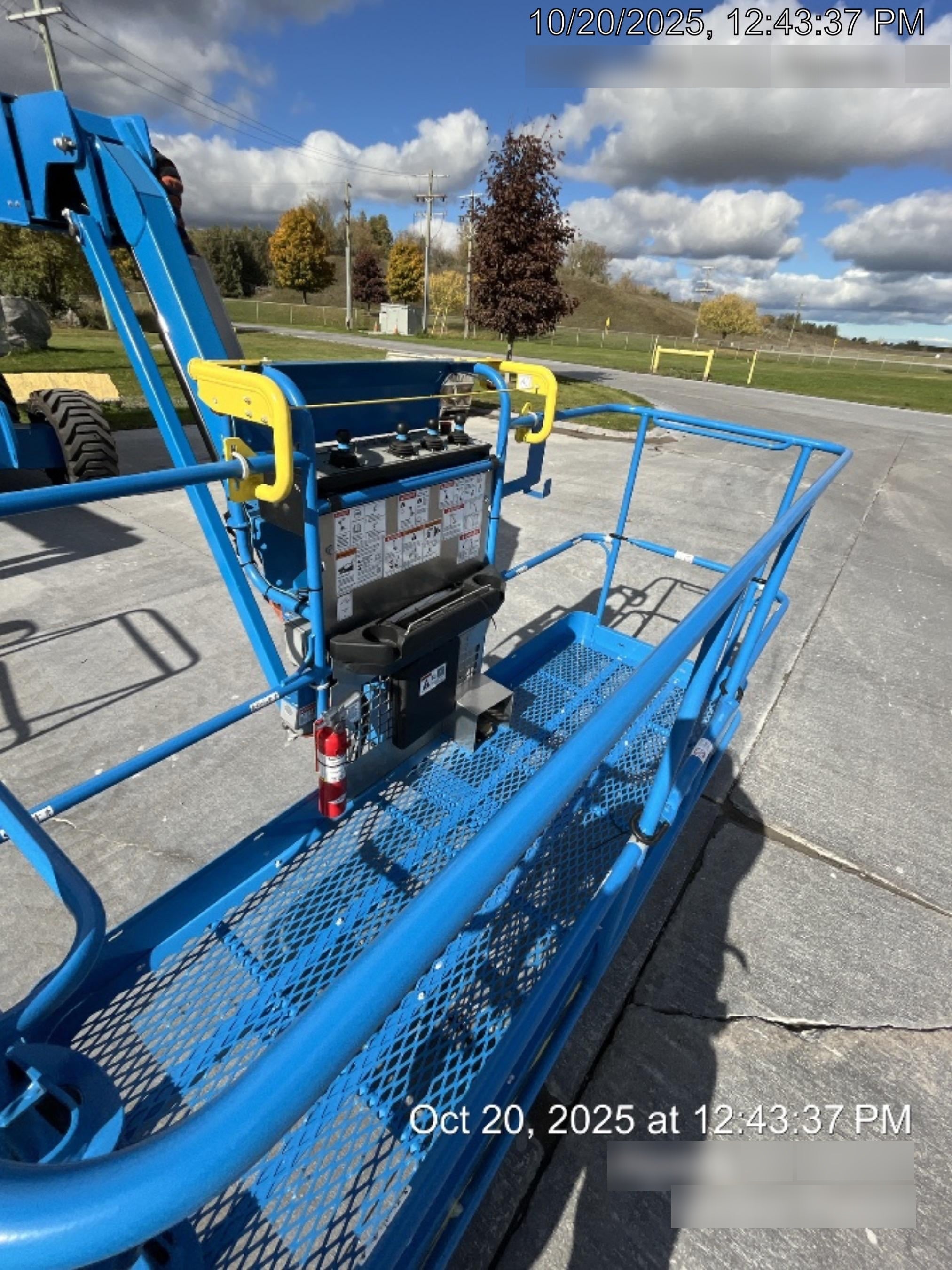 2025 GENIE Z-80/60