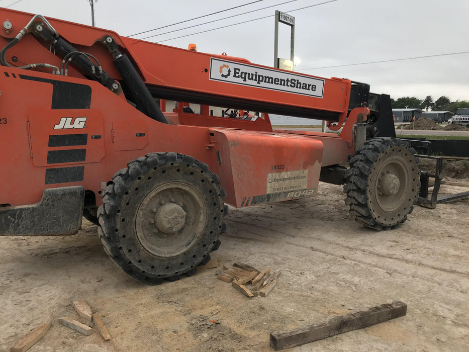 2018 Skytrak 8042 Skytrak 8042 , Canopy, 74hp Engine, Carriage 60", Forks 48" ,Worklights, Beacon, Pneumatic Tires, Freight