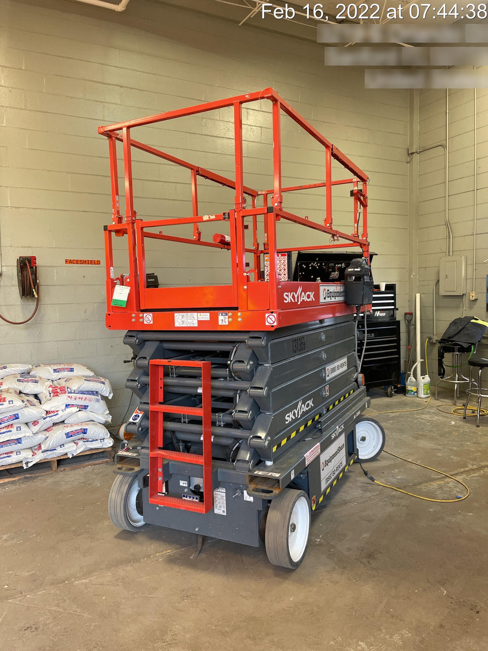 2021 SKYJACK SJ4740