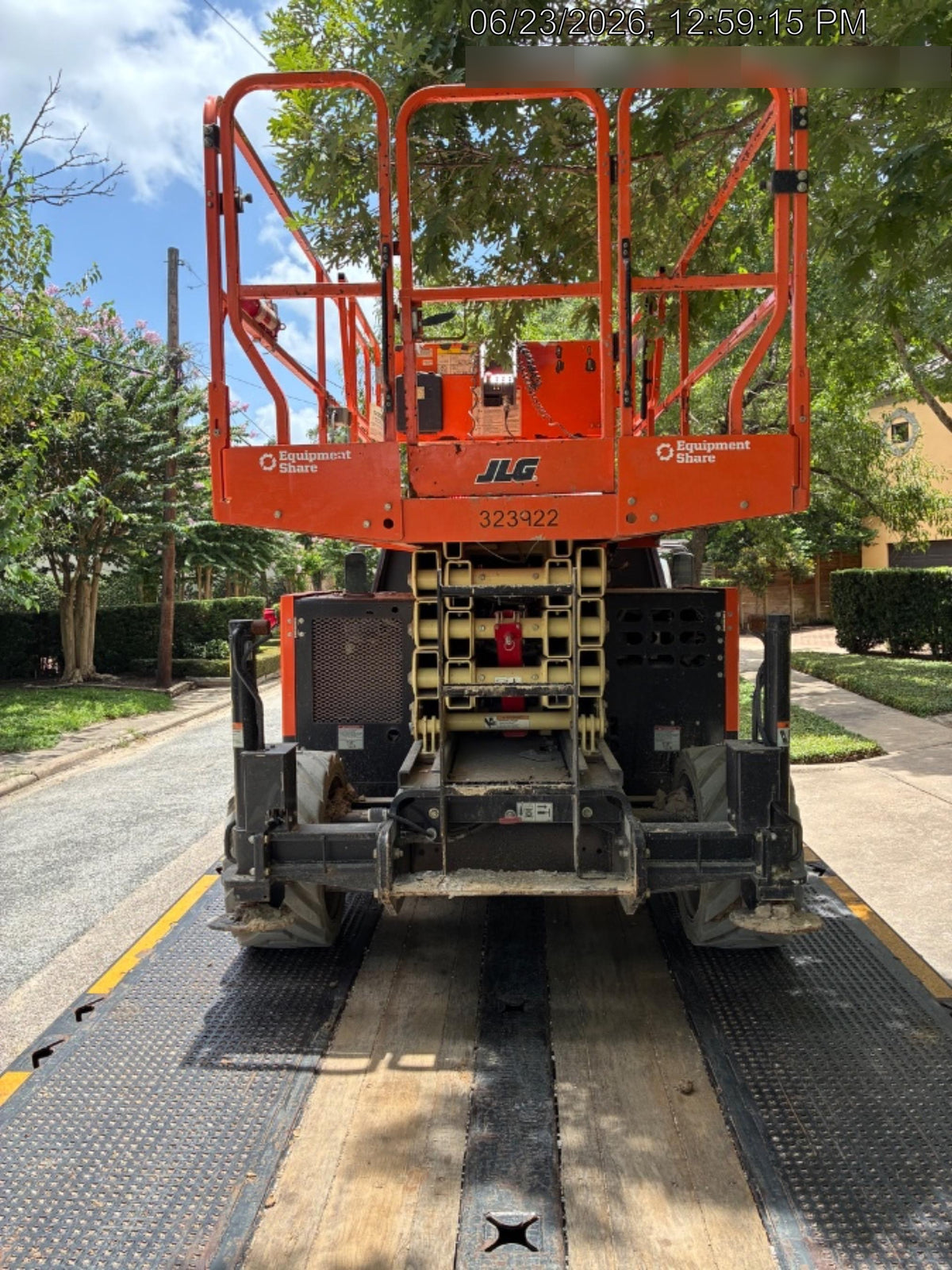 2023 JLG RT3369