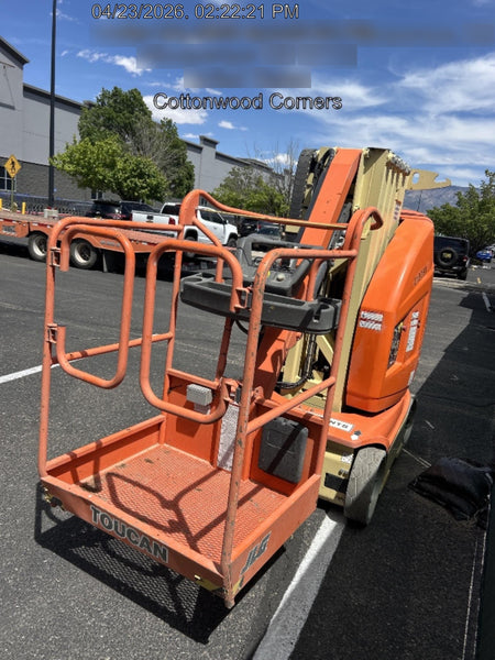 2022 JLG 26E