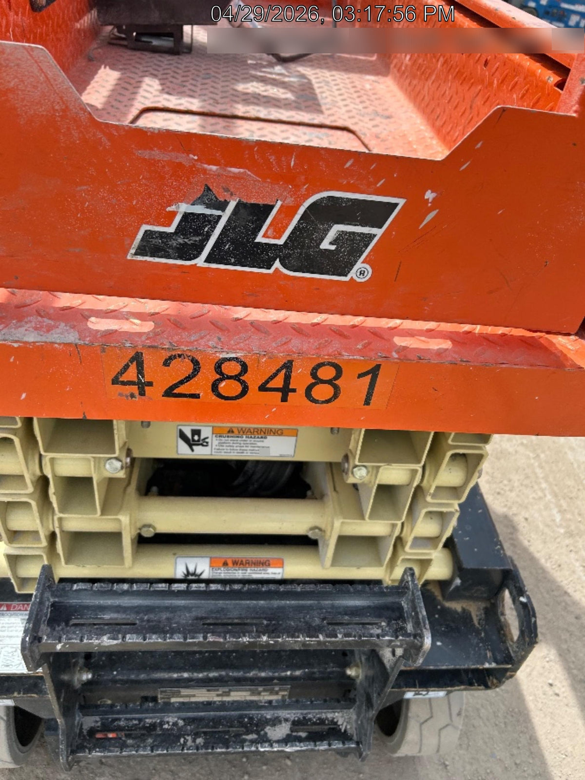 2024 JLG ES1932