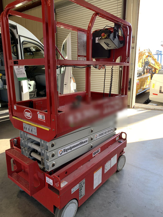 2020 MEC 1330SE Solid NM Tires, Steel Swing out Doors, LCS, Beacon, 900W Inverter