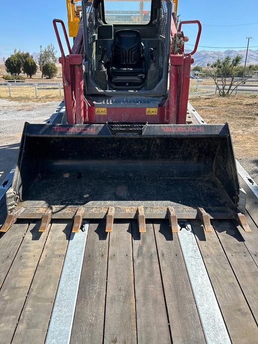 2025 TAKEUCHI 76" Smooth Bucket - Takeuchi
