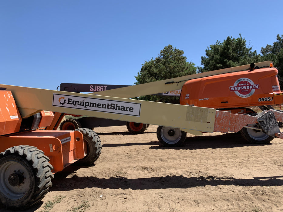 2014 JLG 660SJ