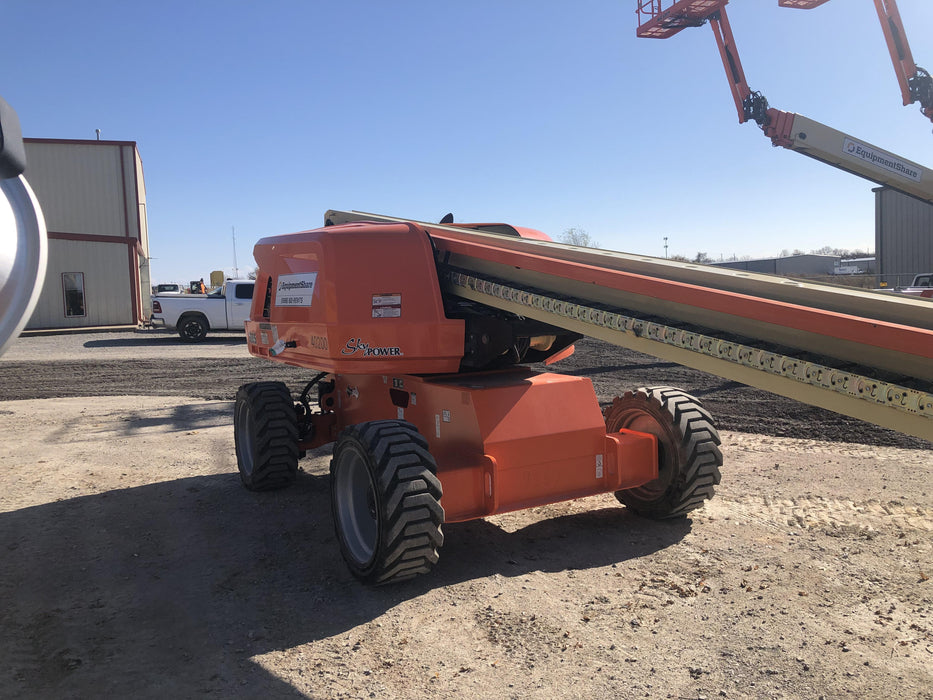 2019 JLG 600S 4WD
