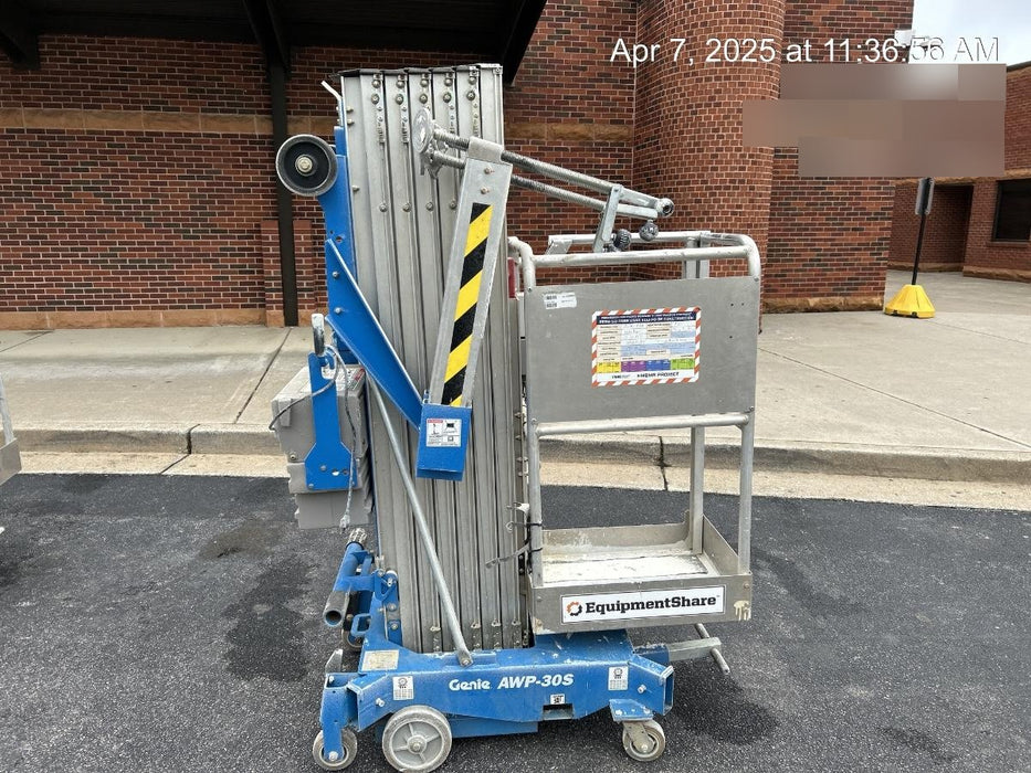 2021 GENIE AWP-30S DC