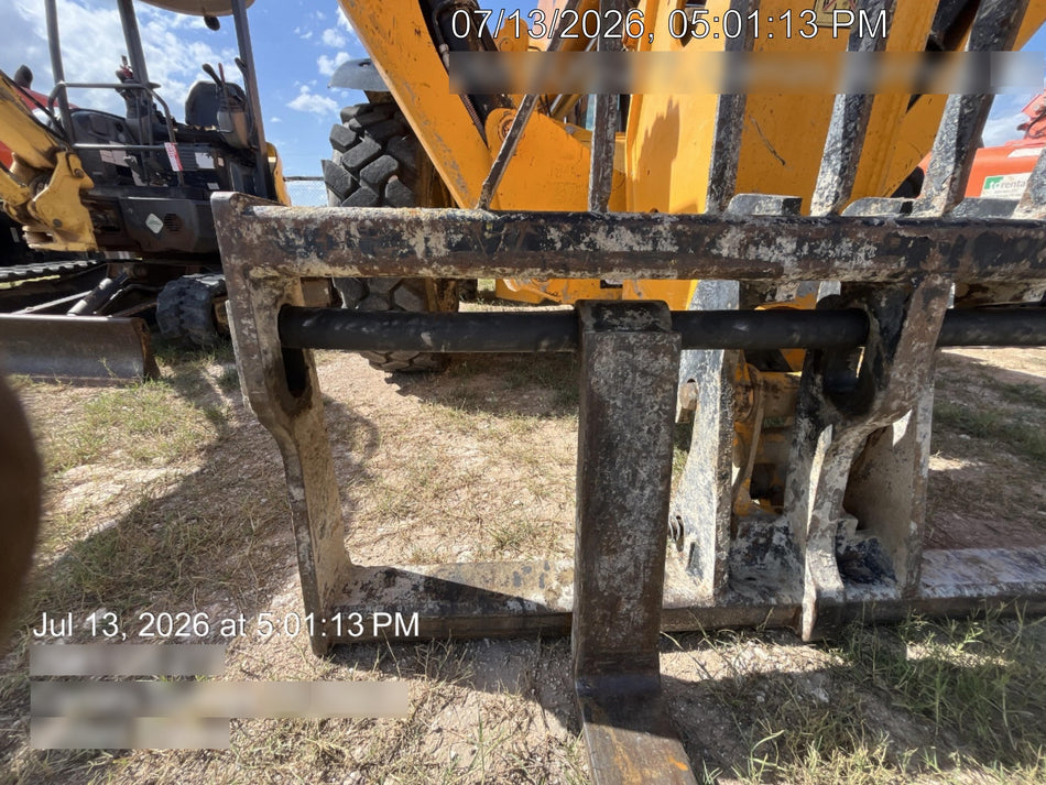 2023 JCB 510-56