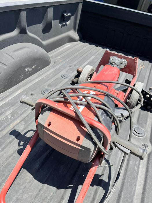 2020 HILTI TE 3000-AVR