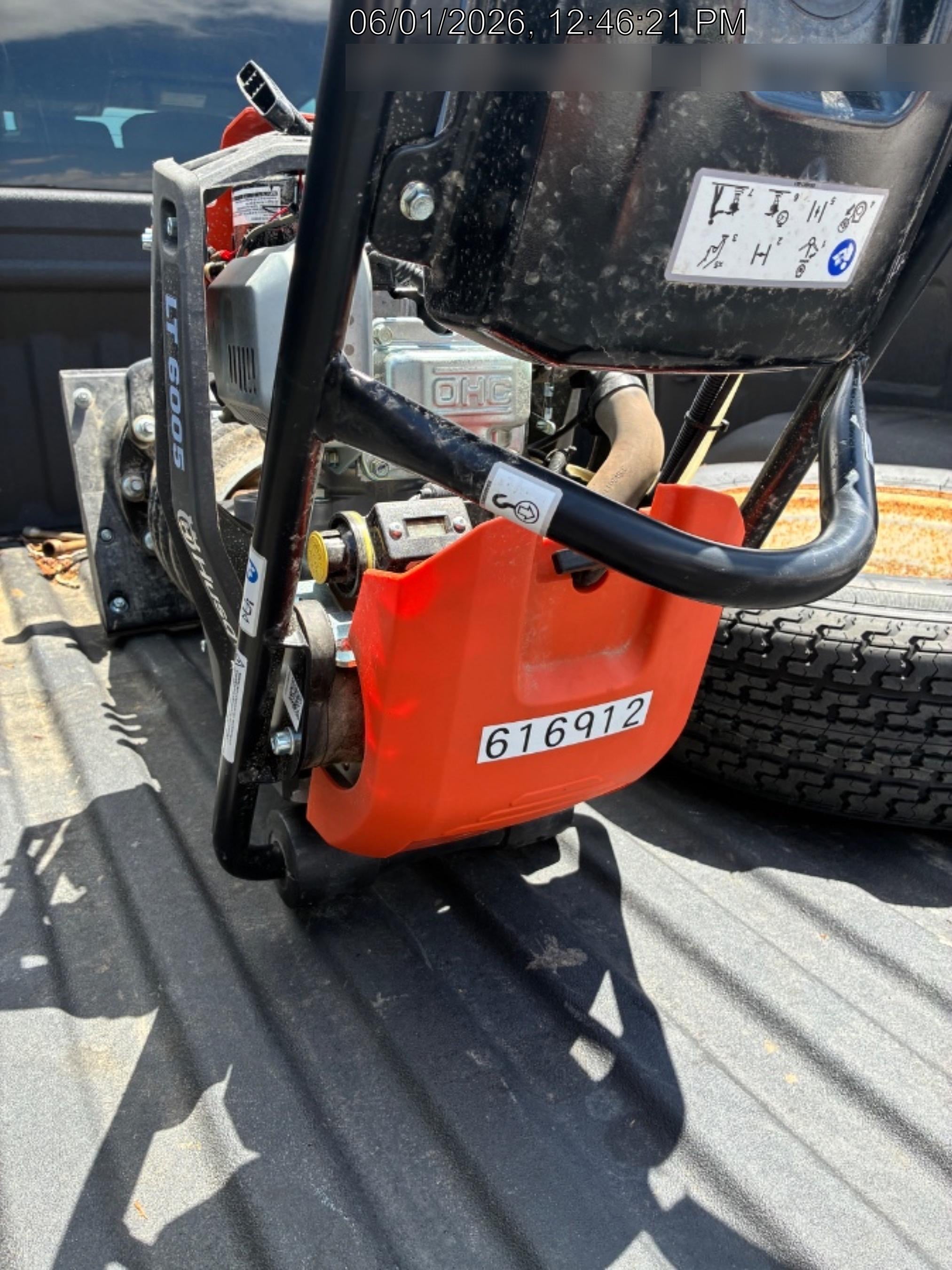 2025 HUSQVARNA LT6005