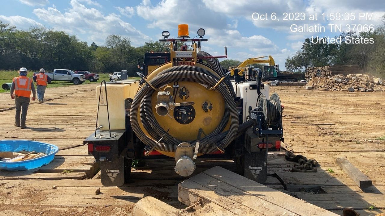 2023 Vac-Tron LP573XDT T4 Koehler Diesel Engine, 500 Gallon Debris Tank, x2 100 Gallon Water Tanks