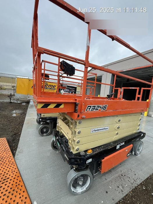 2021 JLG R3246