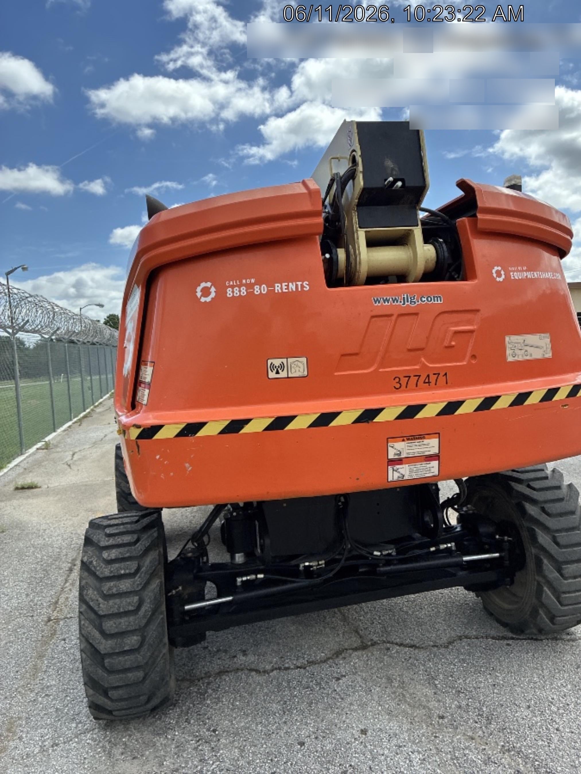 2023 JLG 660SJ