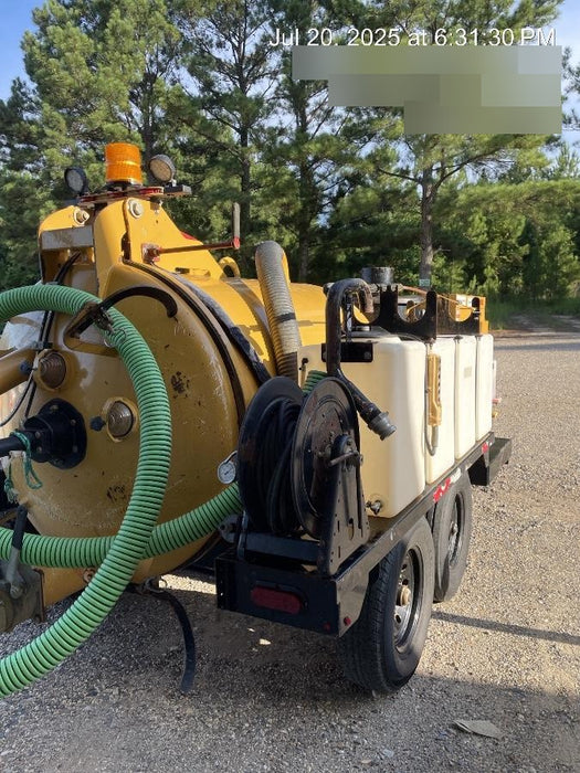 2023 Vac-Tron LP573XDT T4 Koehler Diesel Engine, 500 Gallon Debris Tank, x2 100 Gallon Water Tanks