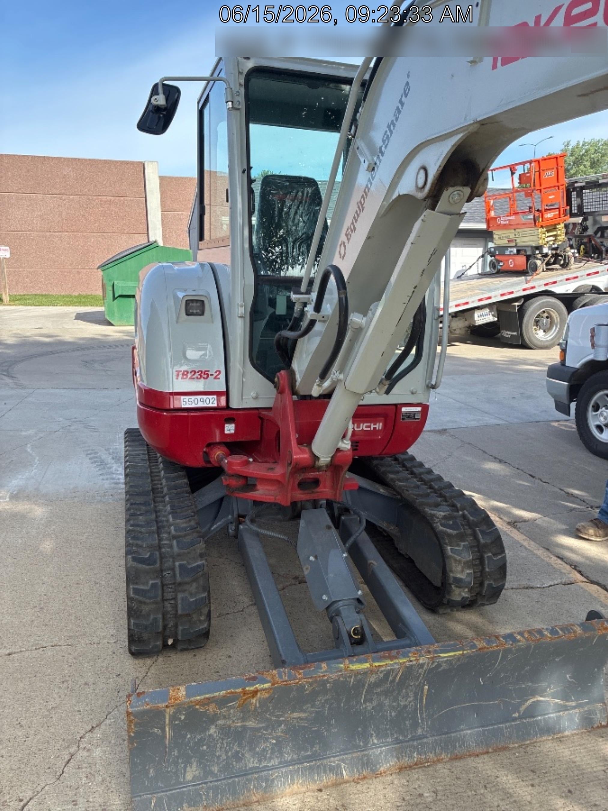 2025 TAKEUCHI TB235-2CR