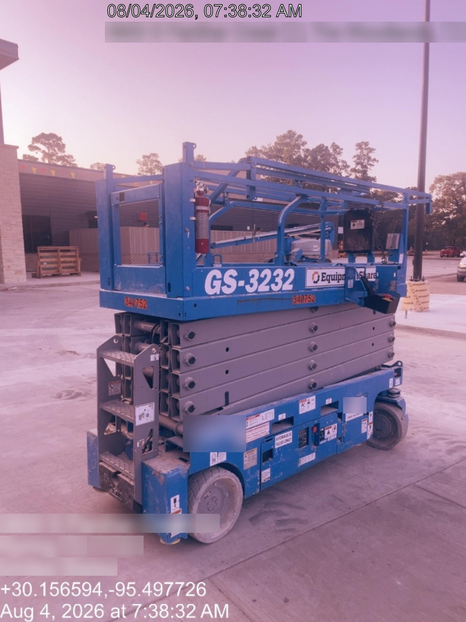 2023 GENIE GS-3232