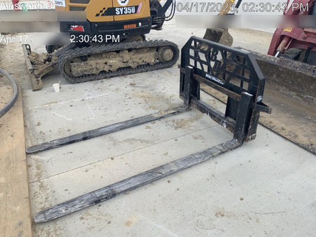 2021 PALADIN 48" Pallet Forks - Paladin