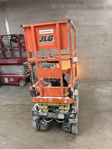 2022 JLG ES1330L