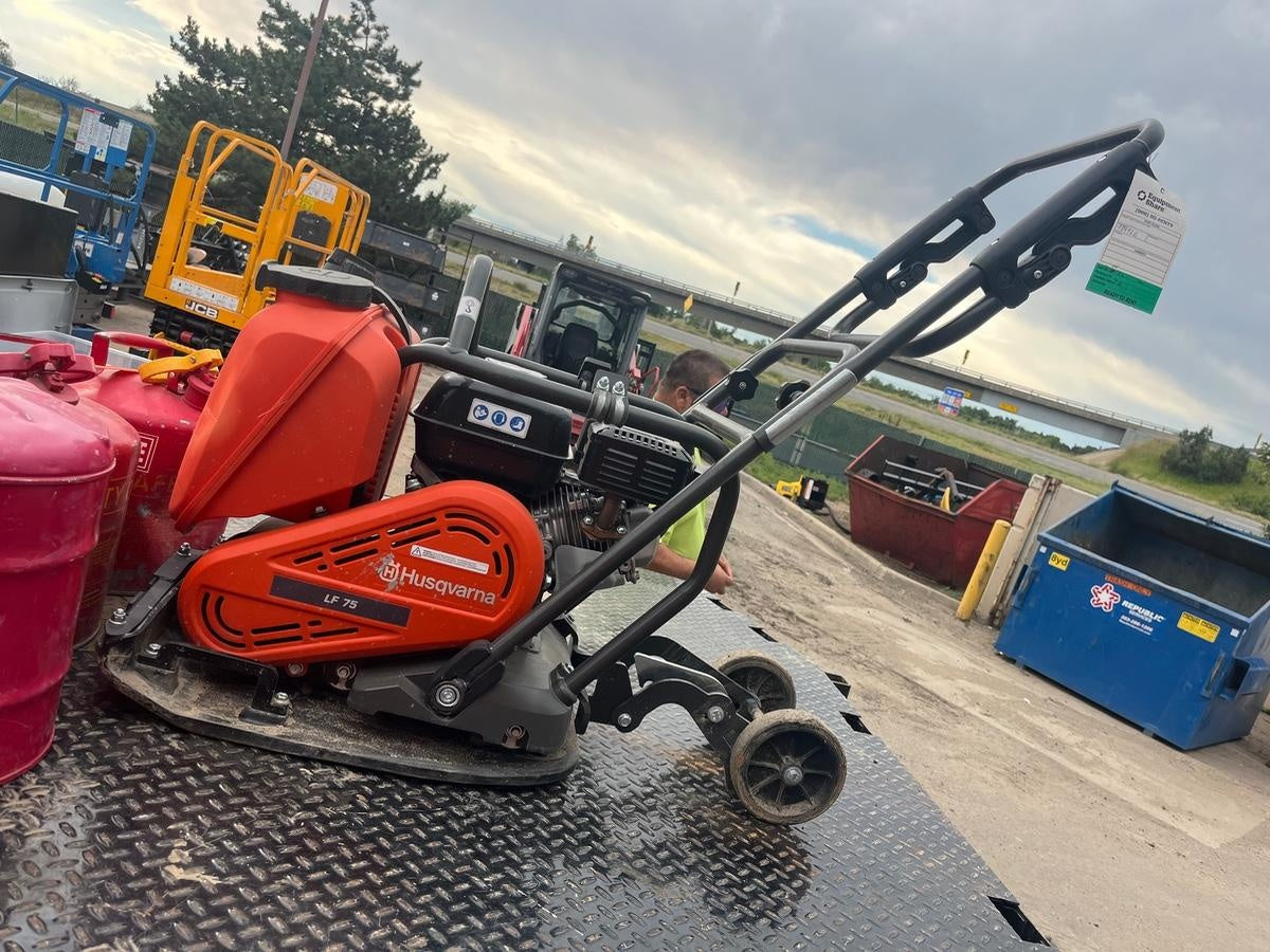 2025 HUSQVARNA LF75
