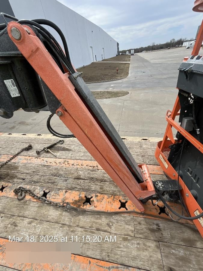 2019 JLG E300AJP