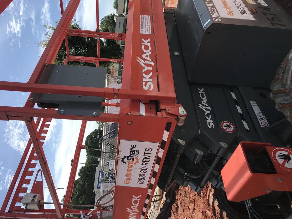 2018 SKYJACK SJ6832 RT