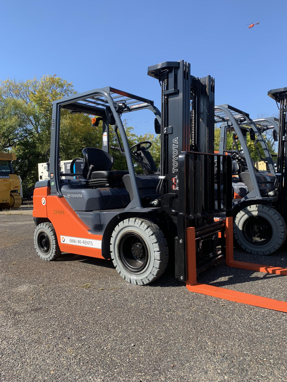 2022 TOYOTA 50-8FGU25