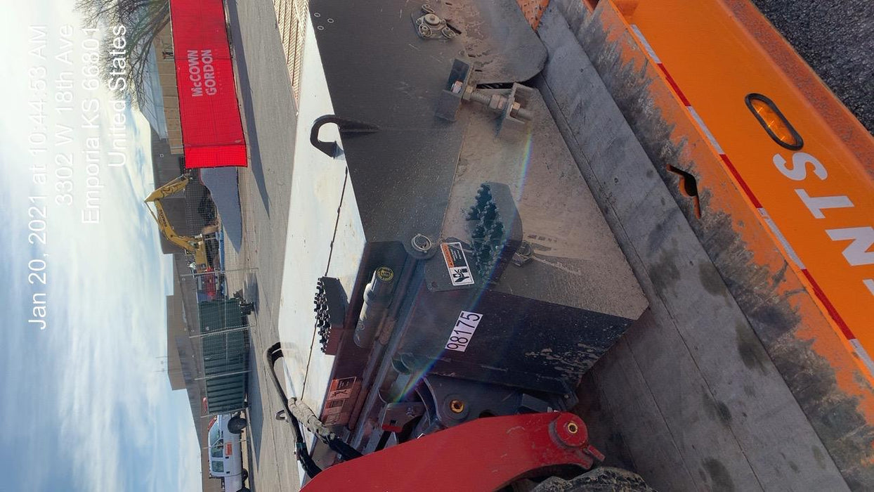 2020 PALADIN Sweepster SB72