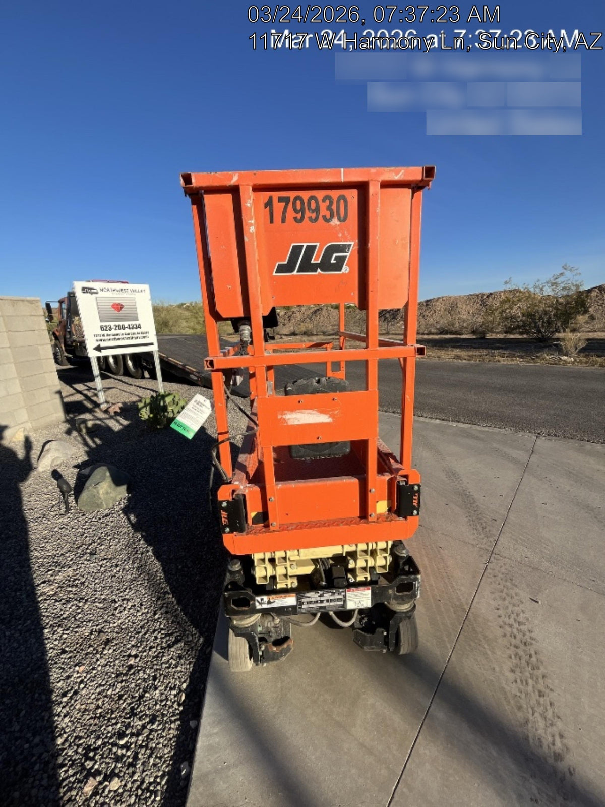 2021 JLG ES1330L