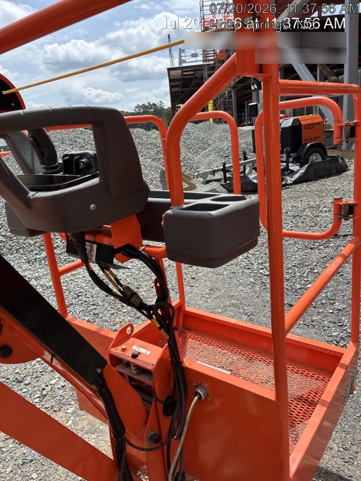 2022 JLG 26E
